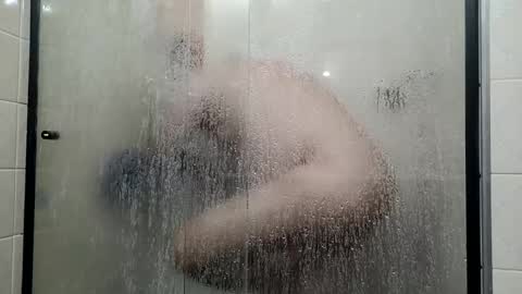 Snapshot of lucasgody chatting on 01-02-25, 11:06 lucas online show from 01-02-25, 11:06