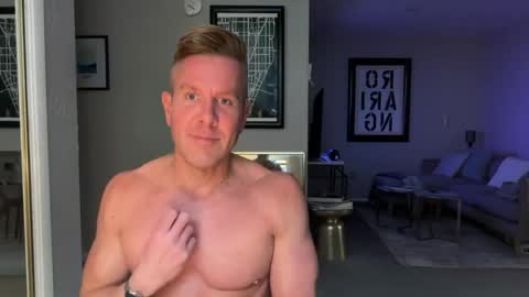 Lucas Jake online show from 05-08-26, 01:44