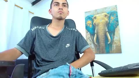 Lucas online show from 04-27-26, 08:51