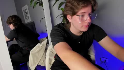 Lucas Morales online show from 05-20-26, 02:45