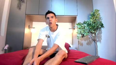 Lucca Moreti online show from 05-18-26, 03:57