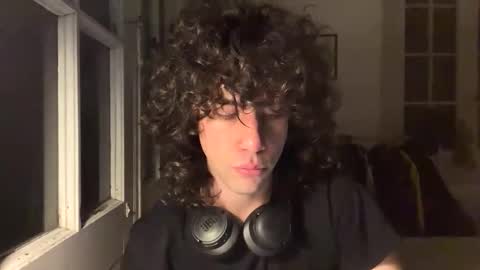 lucca online show from 11-19-25, 02:11