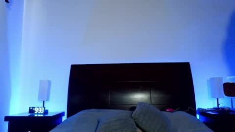 Luccy online show from 04-13-26, 02:33