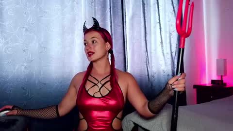 Luccy online show from 05-21-26, 02:46