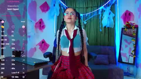 Snapshot of lucessita chatting on 10-22-25, 02:34 lucessita online show from 10-22-25, 02:34