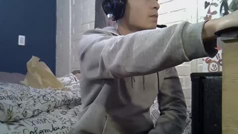 Felipe online show from 05-25-26, 04:07