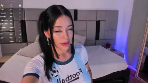 Luciana  Rest time I will return on December 2. online show from 11-17-25, 02:17