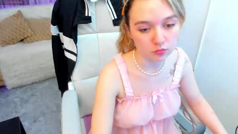 lucia_copper online show from 11-01-25, 03:36