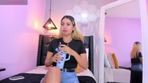 Lucia online show from 07-27-26, 06:48