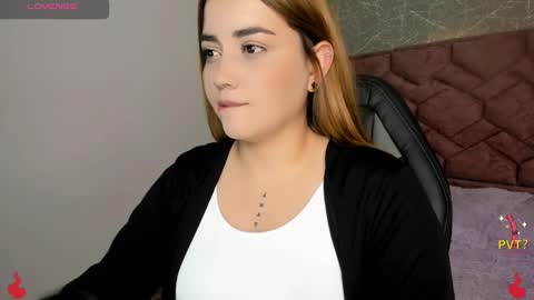 Snapshot of lucia_star_ chatting on 12-10-24, 07:11 lucia star online show from 12-10-24, 07:11