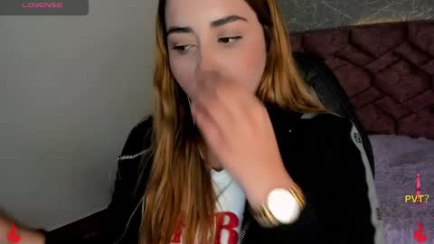 Snapshot of lucia_star_ chatting on 01-02-25, 07:29 lucia star online show from 01-02-25, 07:29