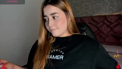 Snapshot of lucia_star_ chatting on 01-07-25, 06:56 lucia star online show from 01-07-25, 06:56