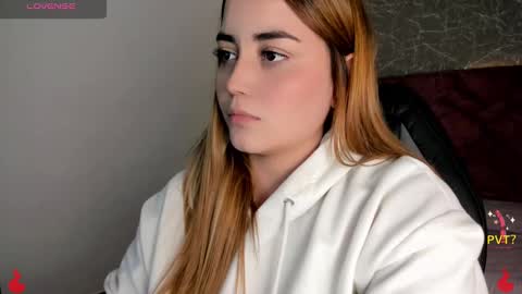 Snapshot of lucia_star_ chatting on 01-09-25, 10:52 lucia star online show from 01-09-25, 10:52