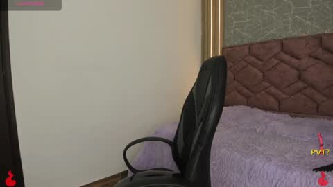 Snapshot of lucia_star_ chatting on 01-14-25, 11:05 lucia star online show from 01-14-25, 11:05