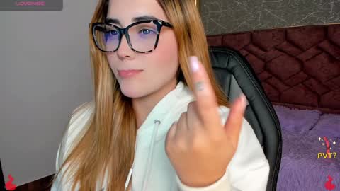 Snapshot of lucia_star_ chatting on 01-21-25, 03:10 lucia star online show from 01-21-25, 03:10