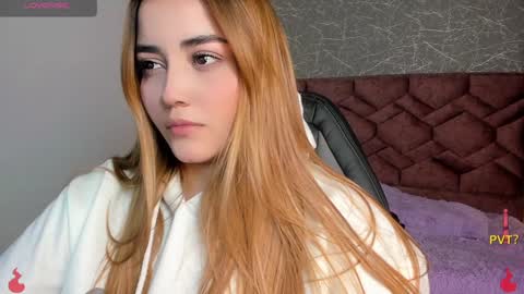 Snapshot of lucia_star_ chatting on 01-28-25, 07:53 lucia star online show from 01-28-25, 07:53