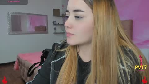 Snapshot of lucia_star_ chatting on 02-08-25, 09:03 lucia star online show from 02-08-25, 09:03