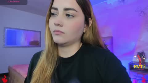 Snapshot of lucia_star_ chatting on 02-14-25, 05:41 lucia star online show from 02-14-25, 05:41