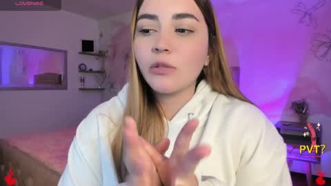 Snapshot of lucia_star_ chatting on 02-18-25, 05:42 lucia star online show from 02-18-25, 05:42