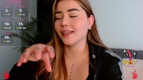 Snapshot of lucia_star_ chatting on 10-13-25, 04:18 lucia star online show from 10-13-25, 04:18