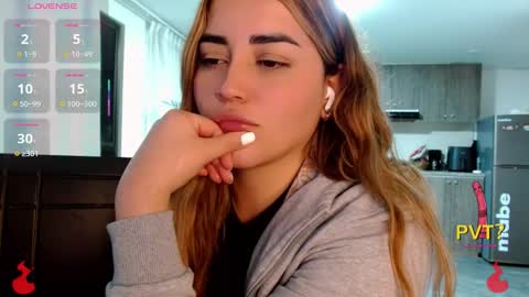 Snapshot of lucia_star_ chatting on 11-16-25, 03:01 lucia star online show from 11-16-25, 03:01