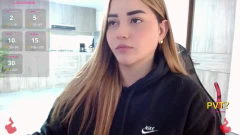 Snapshot of lucia_star_ chatting on 12-05-25, 12:19 lucia star online show from 12-05-25, 12:19