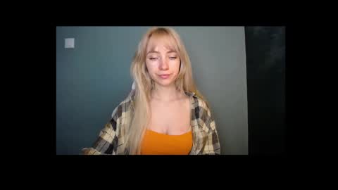 Lucy online show from 04-20-26, 12:19