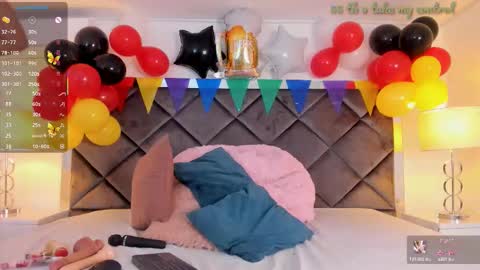 Snapshot of luciacollinss_ chatting on 09-26-25, 12:09 Lucia online show from 09-26-25, 12:09
