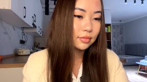 Kira online show from 10-26-25, 12:33