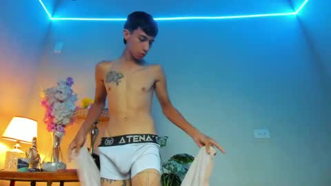 Snapshot of lucian_davii chatting on 04-29-26, 03:05 Pirulo online show from 04-29-26, 03:05