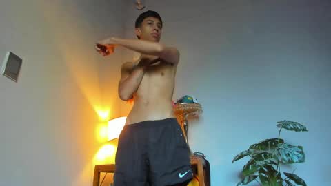Snapshot of lucian_davii chatting on 05-20-26, 12:33 Pirulo online show from 05-20-26, 12:33