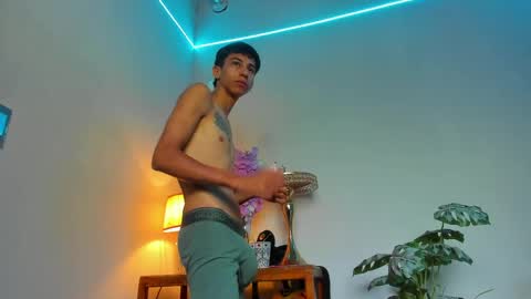 Snapshot of lucian_davii chatting on 05-28-26, 12:57 Pirulo online show from 05-28-26, 12:57