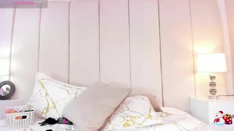 Lisseth  online show from 12-24-24, 02:10