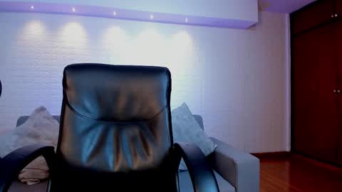 luciana jons online show from 12-01-25, 08:14