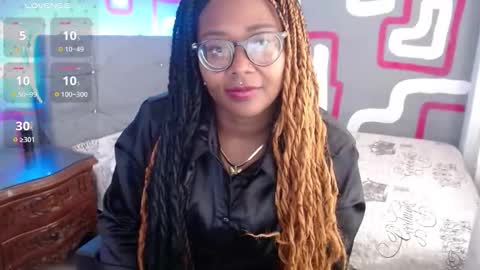 Luciana online show from 11-17-25, 07:08