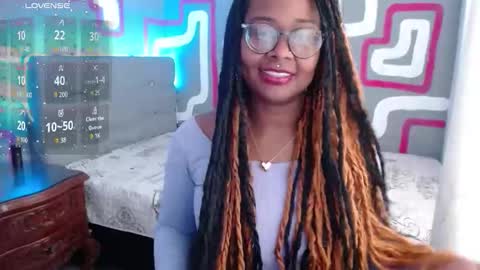 Luciana online show from 11-22-25, 04:50