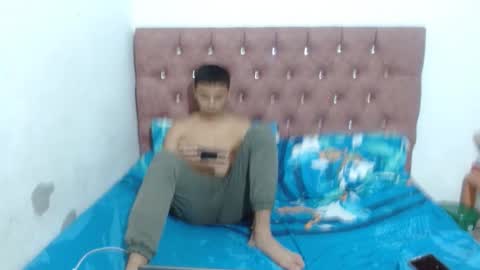 Snapshot of luciana_rober chatting on 11-21-25, 02:32 luciana_rober online show from 11-21-25, 02:32