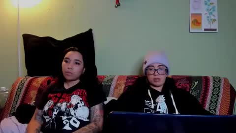 Snapshot of lucianacapisce chatting on 02-19-25, 06:11 Dani 3 online show from 02-19-25, 06:11