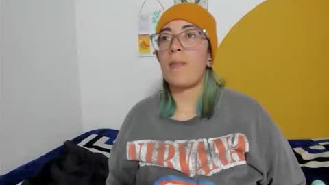 Snapshot of lucianacapisce chatting on 11-18-25, 11:48 Dani 3 online show from 11-18-25, 11:48