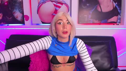 Snapshot of lucianacarter chatting on 09-10-25, 04:56 online show from 09-10-25, 04:56