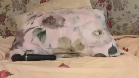 Mysterious Girl online show from 03-02-26, 05:08