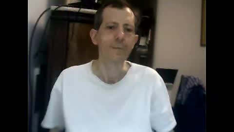 Snapshot of lucianoaxel chatting on 01-17-26, 01:32 Luciano online show from 01-17-26, 01:32