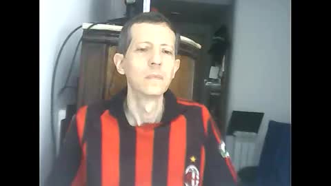 Snapshot of lucianoaxel chatting on 01-18-26, 06:01 Luciano online show from 01-18-26, 06:01
