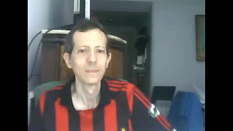 Snapshot of lucianoaxel chatting on 02-22-26, 07:34 Luciano online show from 02-22-26, 07:34