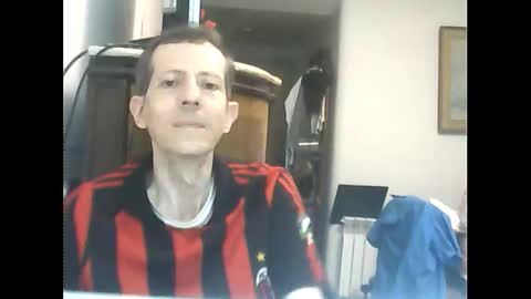 Snapshot of lucianoaxel chatting on 03-02-26, 01:41 Luciano online show from 03-02-26, 01:41