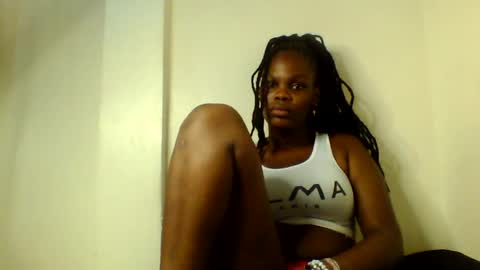 Snapshot of luciaresa chatting on 07-23-26, 01:52 luciaresa online show from 07-23-26, 01:52