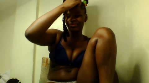 Snapshot of luciaresa chatting on 08-06-26, 04:36 luciaresa online show from 08-06-26, 04:36