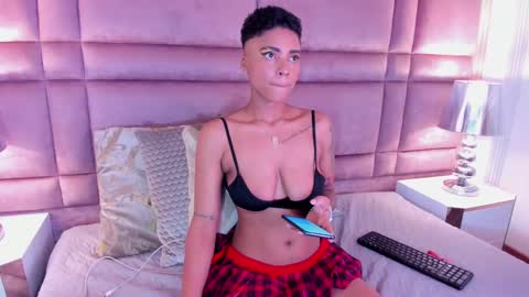  lucia wallace  online show from 02-14-25, 06:23