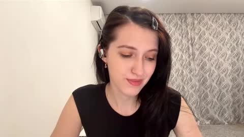 Mary online show from 10-31-25, 07:26