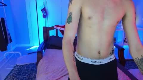 Angelok online show from 12-19-25, 08:38